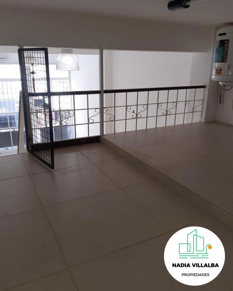 Monoambiente comodo, luminoso y con una ubicacion verdaderamente inmejorable.