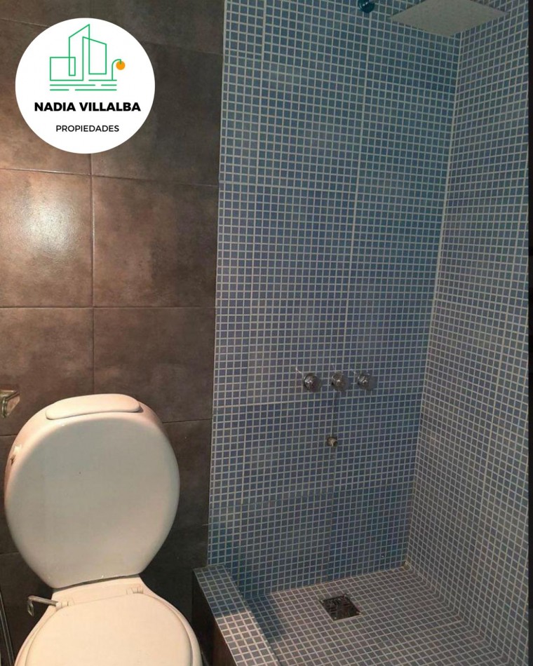 Monoambiente comodo, luminoso y con una ubicacion verdaderamente inmejorable.